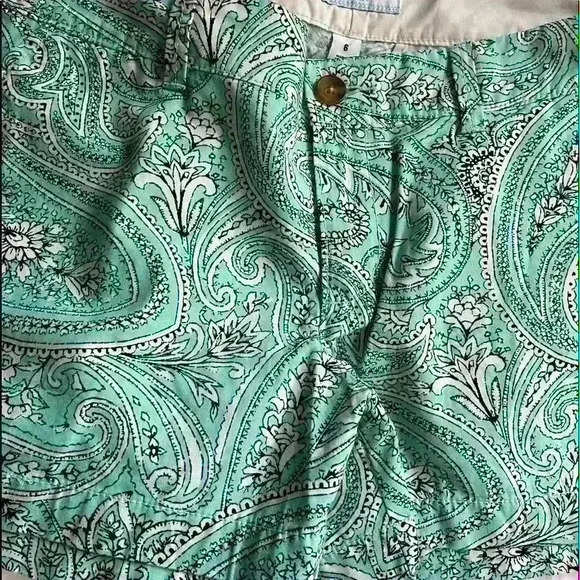 Old Navy Shorts - Picture 1 of 3